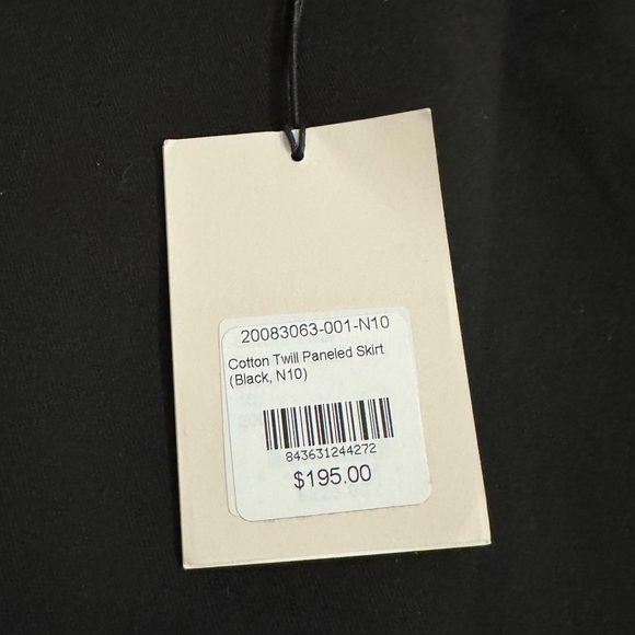 Cuyana Cotton Twill Paneled Skirt in Black. - Picture 5 of 6